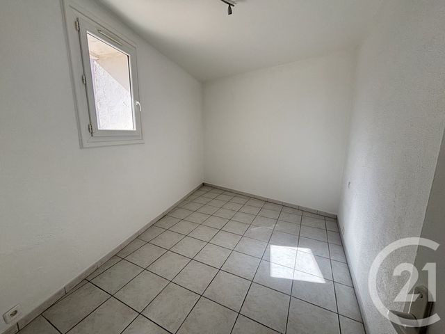Appartement T2 &agrave; louer - 2 pi&egrave;ces - 35,98 m2 - Nimes - 30 - LANGUEDOC-ROUSSILLON
