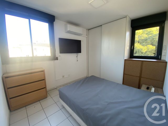 Appartement T2 &agrave; louer - 2 pi&egrave;ces - 53,40 m2 - Nimes - 30 - LANGUEDOC-ROUSSILLON