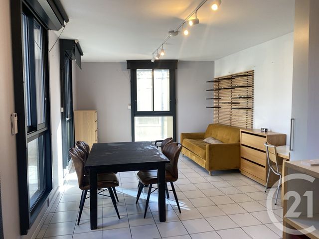 Appartement T2 &agrave; louer - 2 pi&egrave;ces - 53,40 m2 - Nimes - 30 - LANGUEDOC-ROUSSILLON