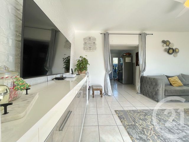 Appartement T4 à vendre - 4 pièces - 79,09 m2 - Lunel - 34 - LANGUEDOC-ROUSSILLON