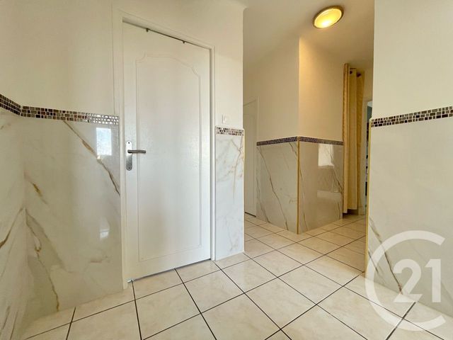Appartement T4 à vendre - 4 pièces - 79,09 m2 - Lunel - 34 - LANGUEDOC-ROUSSILLON