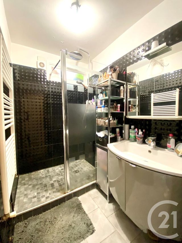 Appartement T3 à vendre - 3 pièces - 63,55 m2 - Lunel - 34 - LANGUEDOC-ROUSSILLON