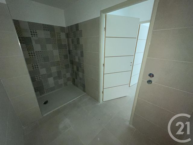 Afficher la photo en grand Appartement F3 à vendre - 3 pièces - 64,64 m2 - Lunel - 34 - LANGUEDOC-ROUSSILLON