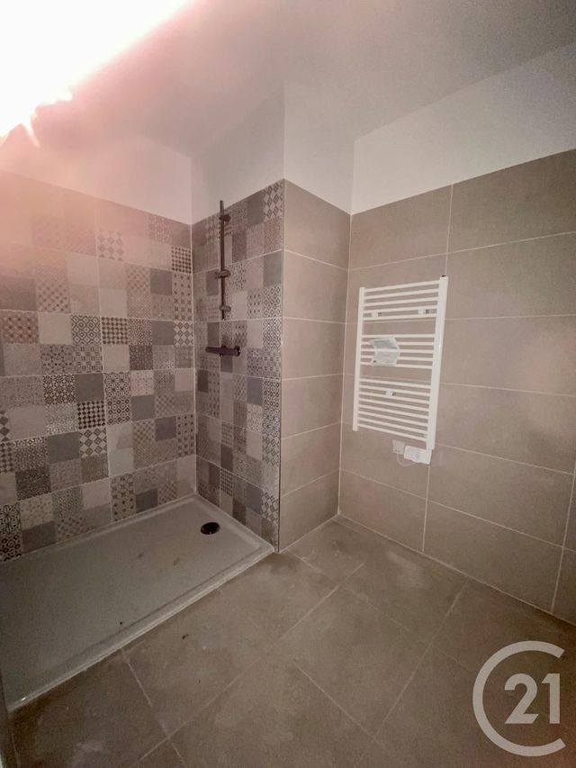 Appartement F3 &agrave; vendre - 3 pi&egrave;ces - 67,68 m2 - Lunel - 34 - LANGUEDOC-ROUSSILLON