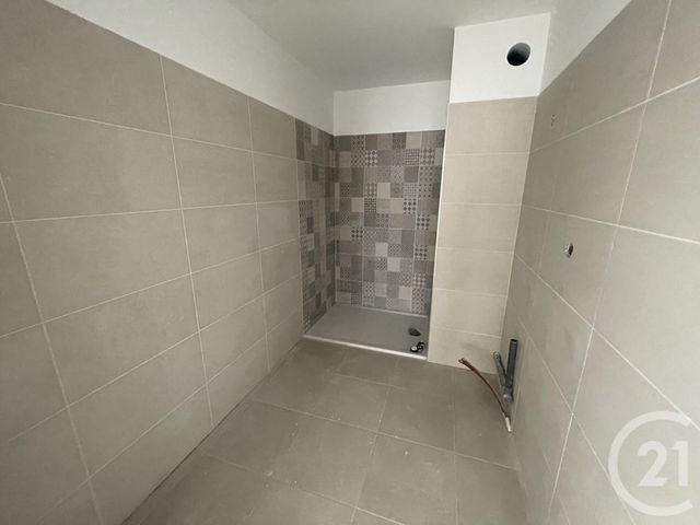 Afficher la photo en grand Appartement F3 à vendre - 3 pièces - 55,93 m2 - Lunel - 34 - LANGUEDOC-ROUSSILLON