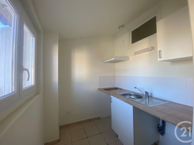Appartement T2 &agrave; louer - 2 pi&egrave;ces - 38,47 m2 - Lunel - 34 - LANGUEDOC-ROUSSILLON