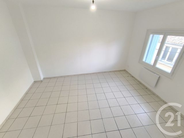 Appartement T2 &agrave; louer - 2 pi&egrave;ces - 38,47 m2 - Lunel - 34 - LANGUEDOC-ROUSSILLON