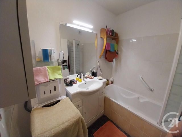 Appartement F3 à vendre - 3 pièces - 58,90 m2 - Lunel - 34 - LANGUEDOC-ROUSSILLON