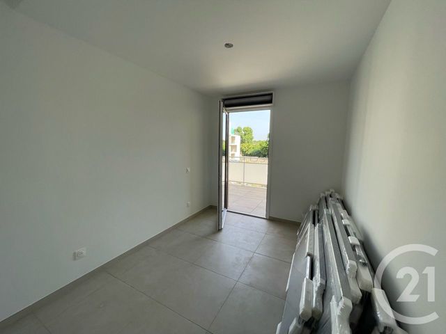 Afficher la photo en grand Appartement F3 à vendre - 3 pièces - 59,76 m2 - Lunel - 34 - LANGUEDOC-ROUSSILLON