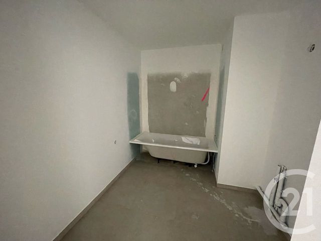 Afficher la photo en grand Appartement F3 à vendre - 3 pièces - 61,25 m2 - Lunel - 34 - LANGUEDOC-ROUSSILLON