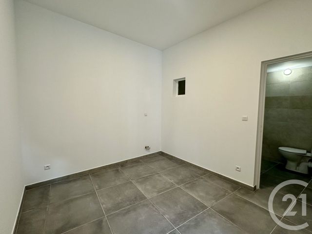 Afficher la photo en grand Appartement F2 à louer - 2 pièces - 44,60 m2 - Vauvert - 30 - LANGUEDOC-ROUSSILLON