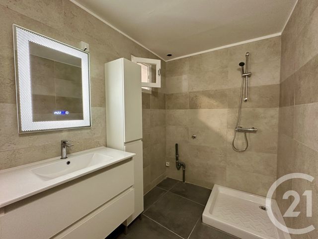 Afficher la photo en grand Appartement F2 à louer - 2 pièces - 44,60 m2 - Vauvert - 30 - LANGUEDOC-ROUSSILLON