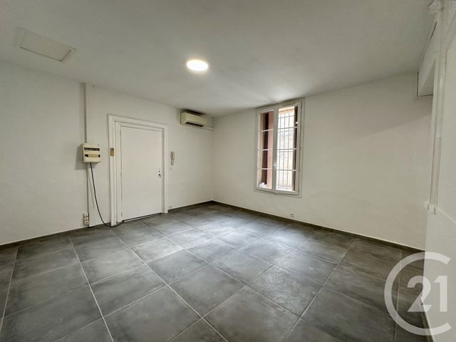 Afficher la photo en grand Appartement F2 à louer - 2 pièces - 44,60 m2 - Vauvert - 30 - LANGUEDOC-ROUSSILLON