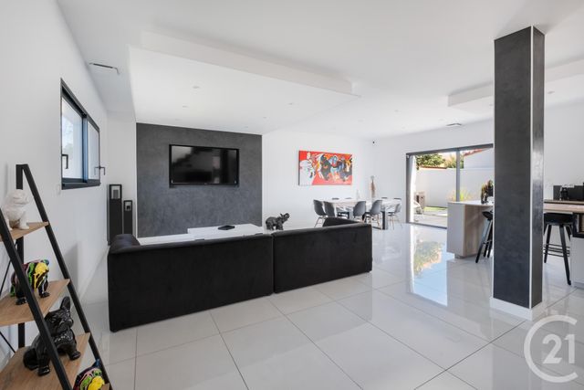 Maison à vendre - 5 pièces - 137,46 m2 - Lunel - 34 - LANGUEDOC-ROUSSILLON