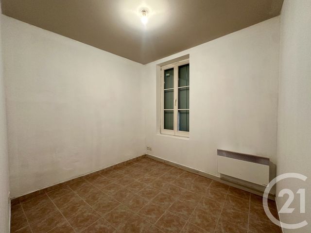 Afficher la photo en grand Appartement Studio à louer - 1 pièce - 31,80 m2 - Lunel - 34 - LANGUEDOC-ROUSSILLON