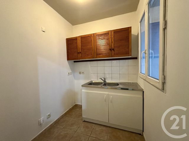 Appartement Studio à louer LUNEL