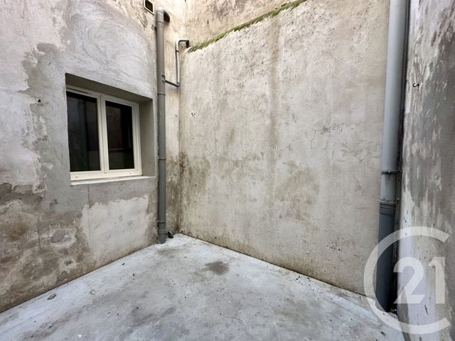 Afficher la photo en grand Appartement Studio à louer - 1 pièce - 31,80 m2 - Lunel - 34 - LANGUEDOC-ROUSSILLON