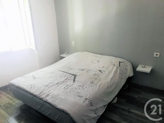 Appartement T3 à louer - 3 pièces - 76,70 m2 - Vauvert - 30 - LANGUEDOC-ROUSSILLON