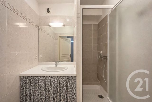 Appartement F2 &agrave; louer - 2 pi&egrave;ces - 40 m2 - Lunel - 34 - LANGUEDOC-ROUSSILLON