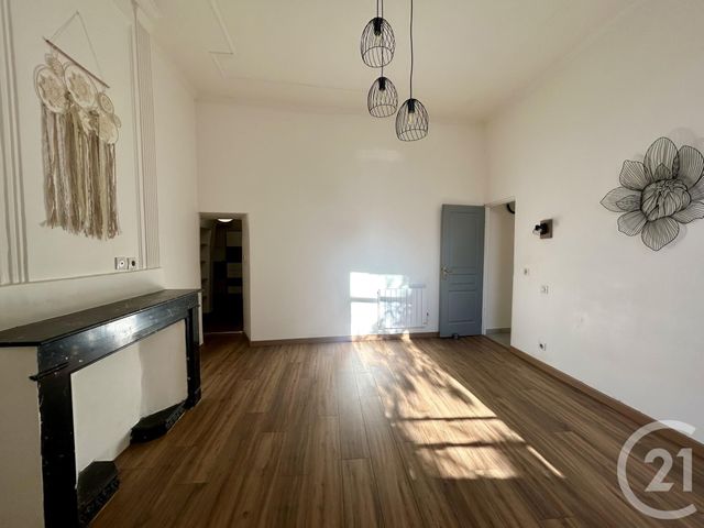 Appartement F3 &agrave; louer - 3 pi&egrave;ces - 77,67 m2 - Lunel - 34 - LANGUEDOC-ROUSSILLON