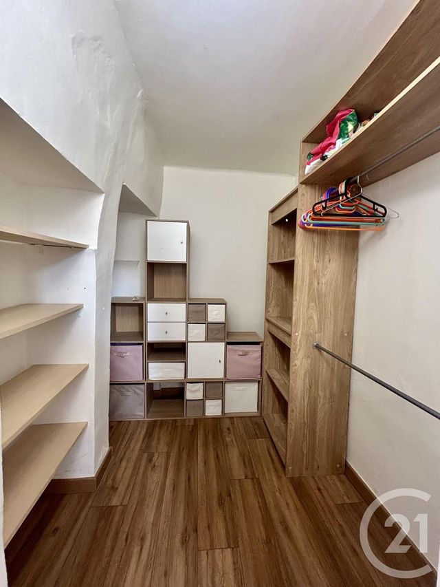 Appartement F3 &agrave; louer - 3 pi&egrave;ces - 77,67 m2 - Lunel - 34 - LANGUEDOC-ROUSSILLON