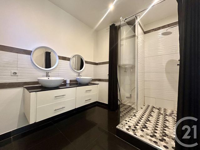 Appartement F3 &agrave; louer - 3 pi&egrave;ces - 77,67 m2 - Lunel - 34 - LANGUEDOC-ROUSSILLON