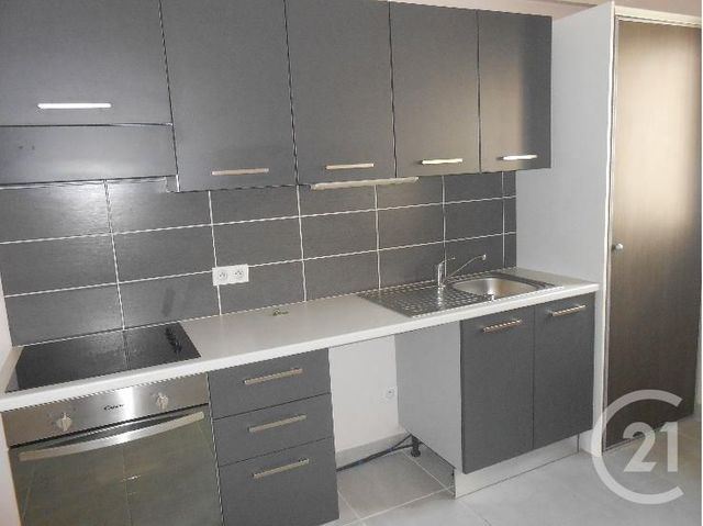 Appartement F2 à louer LE CRES