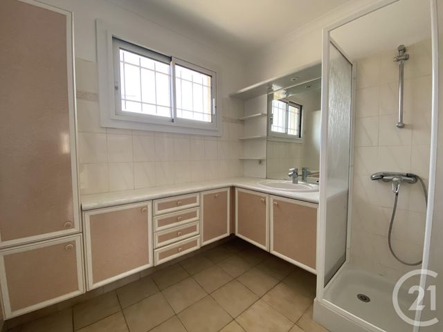 Maison &agrave; louer - 5 pi&egrave;ces - 137,34 m2 - Vauvert - 30 - LANGUEDOC-ROUSSILLON