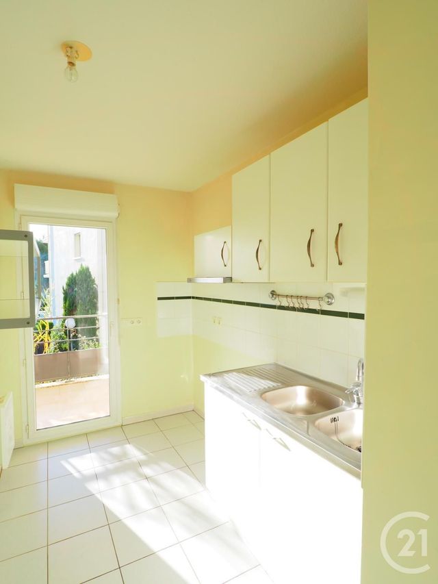 Appartement F3 &agrave; louer - 3 pi&egrave;ces - 63,25 m2 - Lunel - 34 - LANGUEDOC-ROUSSILLON