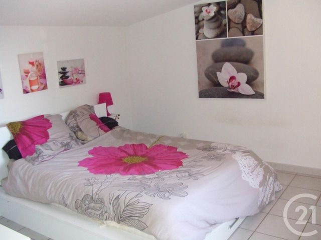 Appartement F3 &agrave; louer - 3 pi&egrave;ces - 69,83 m2 - Uchaud - 30 - LANGUEDOC-ROUSSILLON