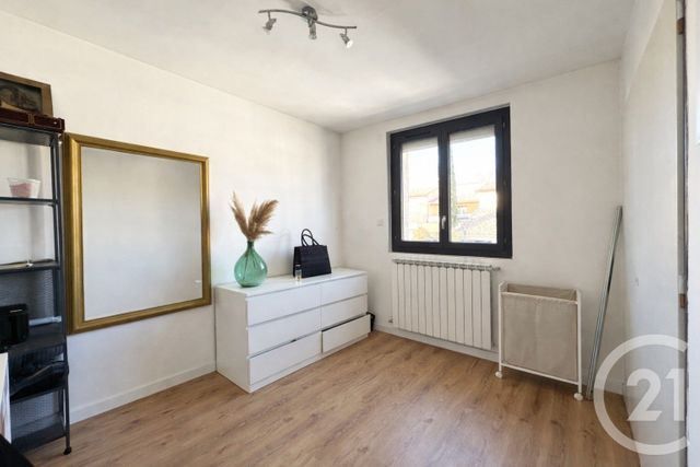 Maison &agrave; louer - 4 pi&egrave;ces - 86,50 m2 - Marsillargues - 34 - LANGUEDOC-ROUSSILLON