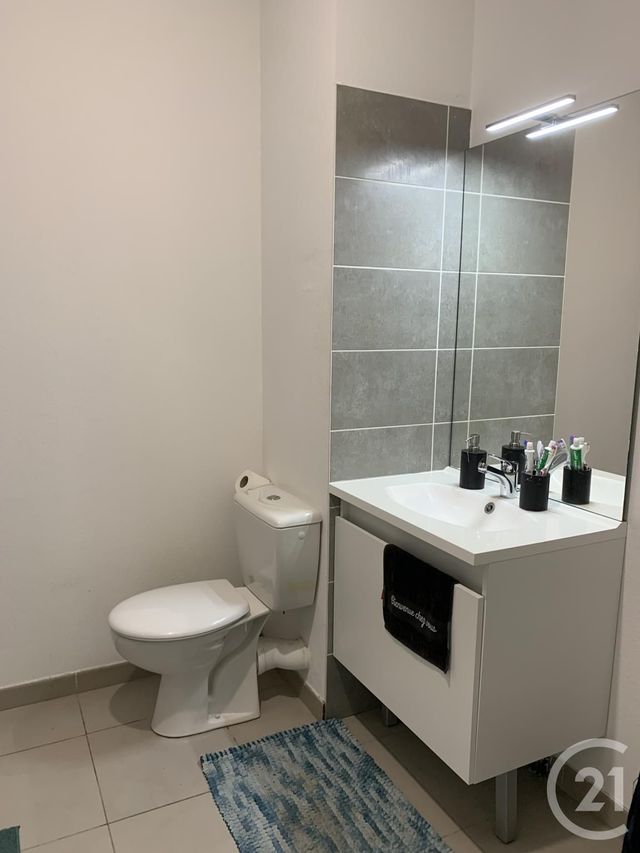 Appartement F2 &agrave; louer - 2 pi&egrave;ces - 43,35 m2 - Marsillargues - 34 - LANGUEDOC-ROUSSILLON