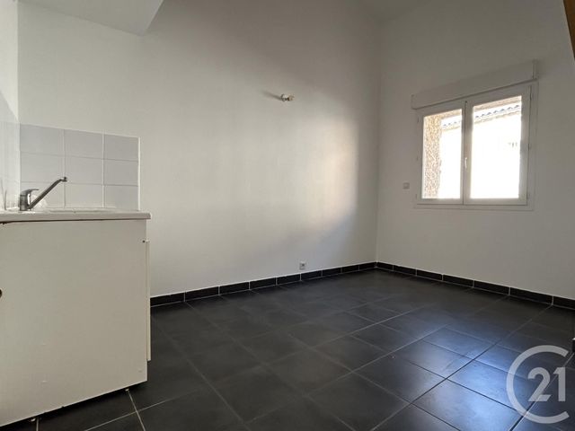 Appartement F3 &agrave; louer - 3 pi&egrave;ces - 60,17 m2 - Lunel - 34 - LANGUEDOC-ROUSSILLON