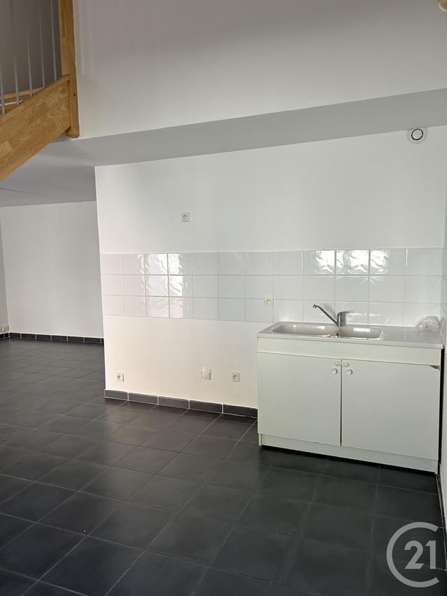 Appartement F3 &agrave; louer - 3 pi&egrave;ces - 60,17 m2 - Lunel - 34 - LANGUEDOC-ROUSSILLON