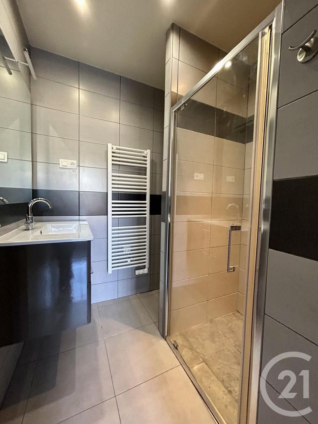 Appartement F2 &agrave; louer - 2 pi&egrave;ces - 43,70 m2 - Lunel - 34 - LANGUEDOC-ROUSSILLON