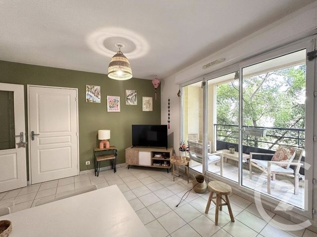 Appartement F2 &agrave; louer - 2 pi&egrave;ces - 45,01 m2 - Uchaud - 30 - LANGUEDOC-ROUSSILLON