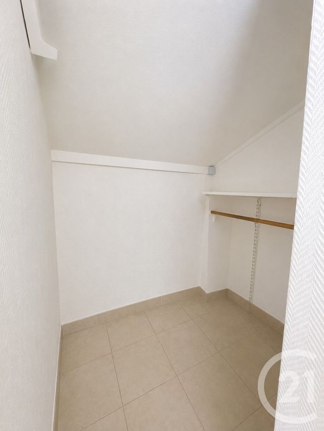 Appartement Studio &agrave; louer - 1 pi&egrave;ce - 21,41 m2 - Lunel - 34 - LANGUEDOC-ROUSSILLON