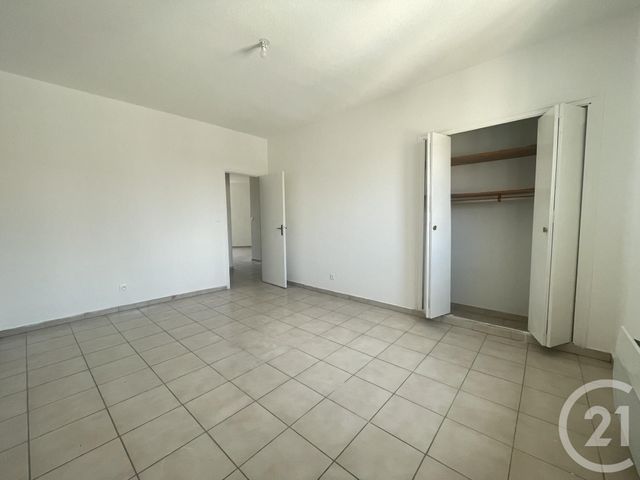 Appartement F3 &agrave; louer - 3 pi&egrave;ces - 75,14 m2 - Lunel - 34 - LANGUEDOC-ROUSSILLON