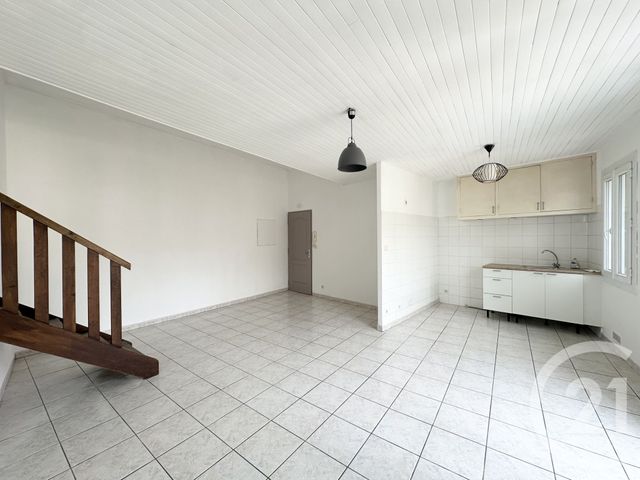 Appartement F3 bis &agrave; louer - 3 pi&egrave;ces - 74,54 m2 - Vauvert - 30 - LANGUEDOC-ROUSSILLON