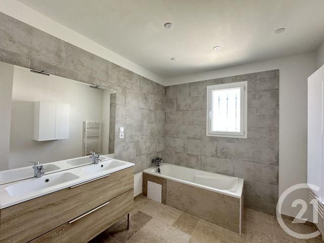 Maison &agrave; louer - 4 pi&egrave;ces - 91,09 m2 - Nages Et Solorgues - 30 - LANGUEDOC-ROUSSILLON