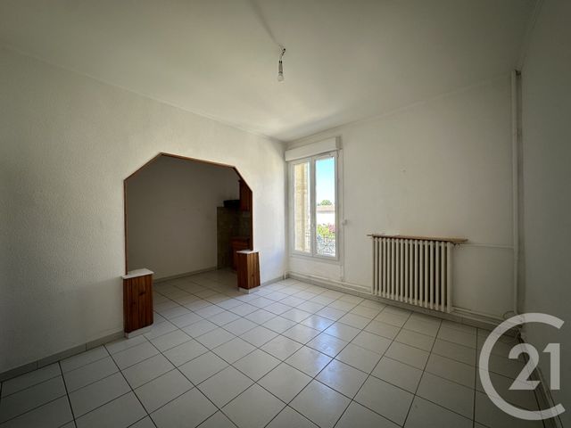 Appartement F3 &agrave; louer - 3 pi&egrave;ces - 89,04 m2 - Vergeze - 30 - LANGUEDOC-ROUSSILLON