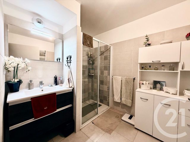 Appartement T3 &agrave; vendre - 3 pi&egrave;ces - 68 m2 - Lunel - 34 - LANGUEDOC-ROUSSILLON