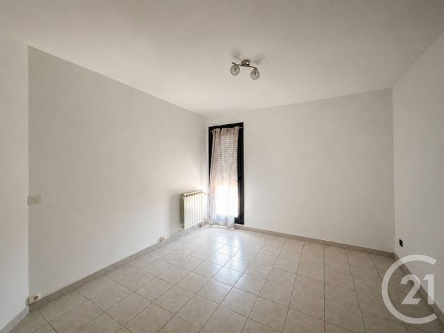Appartement T3 &agrave; louer - 3 pi&egrave;ces - 71,29 m2 - Lunel - 34 - LANGUEDOC-ROUSSILLON