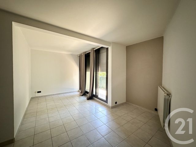 Appartement T3 &agrave; louer - 3 pi&egrave;ces - 71,29 m2 - Lunel - 34 - LANGUEDOC-ROUSSILLON