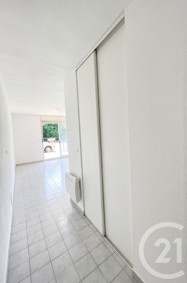 Appartement T1 &agrave; louer - 1 pi&egrave;ce - 25,80 m2 - Lunel - 34 - LANGUEDOC-ROUSSILLON