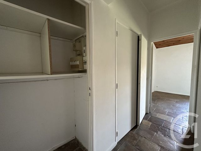 Appartement F3 &agrave; louer - 3 pi&egrave;ces - 61,42 m2 - Lunel - 34 - LANGUEDOC-ROUSSILLON
