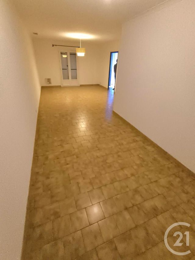 Maison &agrave; louer - 4 pi&egrave;ces - 87 m2 - Vauvert - 30 - LANGUEDOC-ROUSSILLON