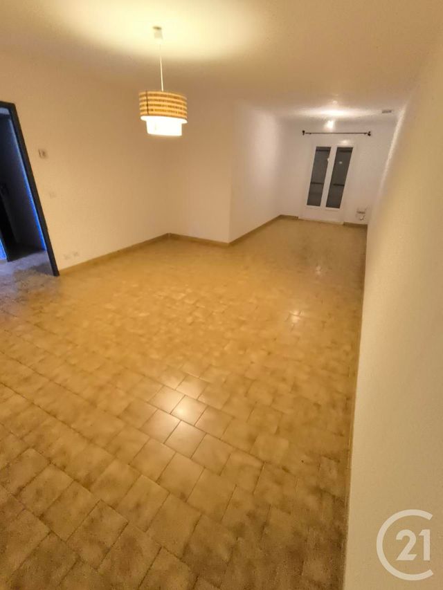 Maison &agrave; louer - 4 pi&egrave;ces - 87 m2 - Vauvert - 30 - LANGUEDOC-ROUSSILLON