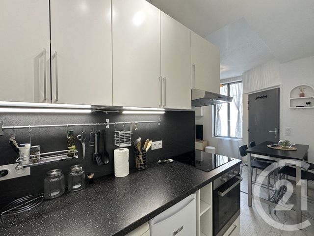 Appartement F1 bis &agrave; louer - 2 pi&egrave;ces - 23,90 m2 - Marsillargues - 34 - LANGUEDOC-ROUSSILLON