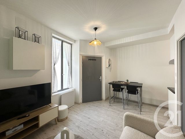 Appartement F1 bis &agrave; louer - 2 pi&egrave;ces - 23,90 m2 - Marsillargues - 34 - LANGUEDOC-ROUSSILLON